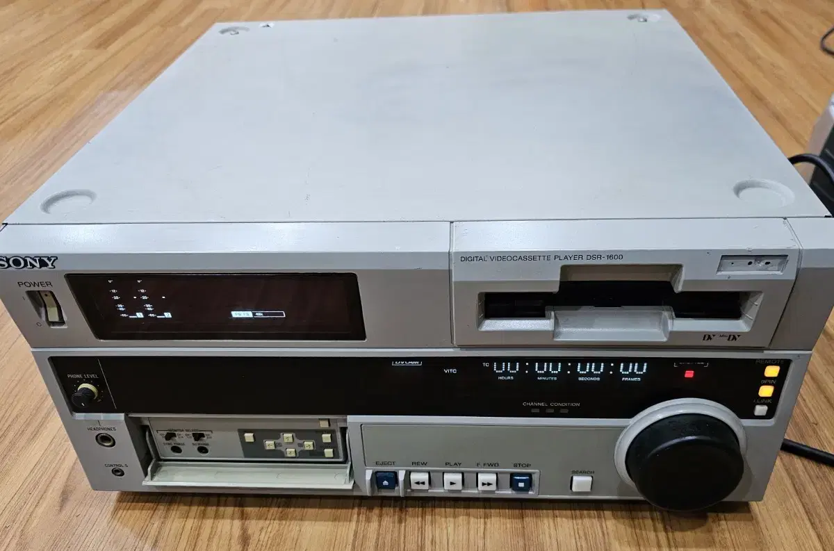 비디오카세트플레이어/SONY DSR-1600